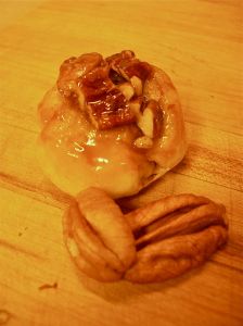 pecan sticky roll